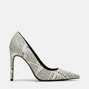 Steve Madden Noir Newspaper Pumps